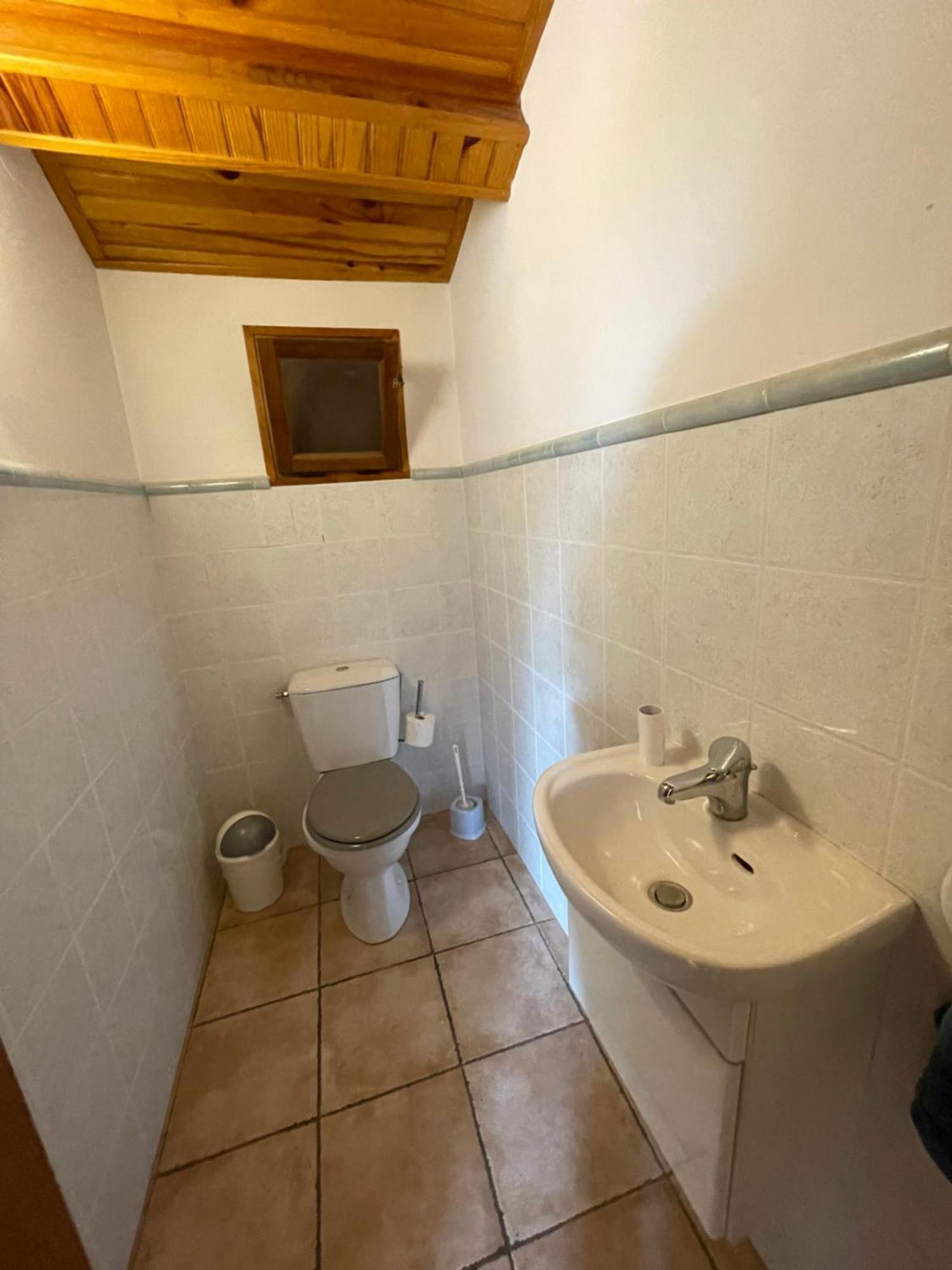 Hostal Les Prairies Mas Roux Raphèle Habitación foto